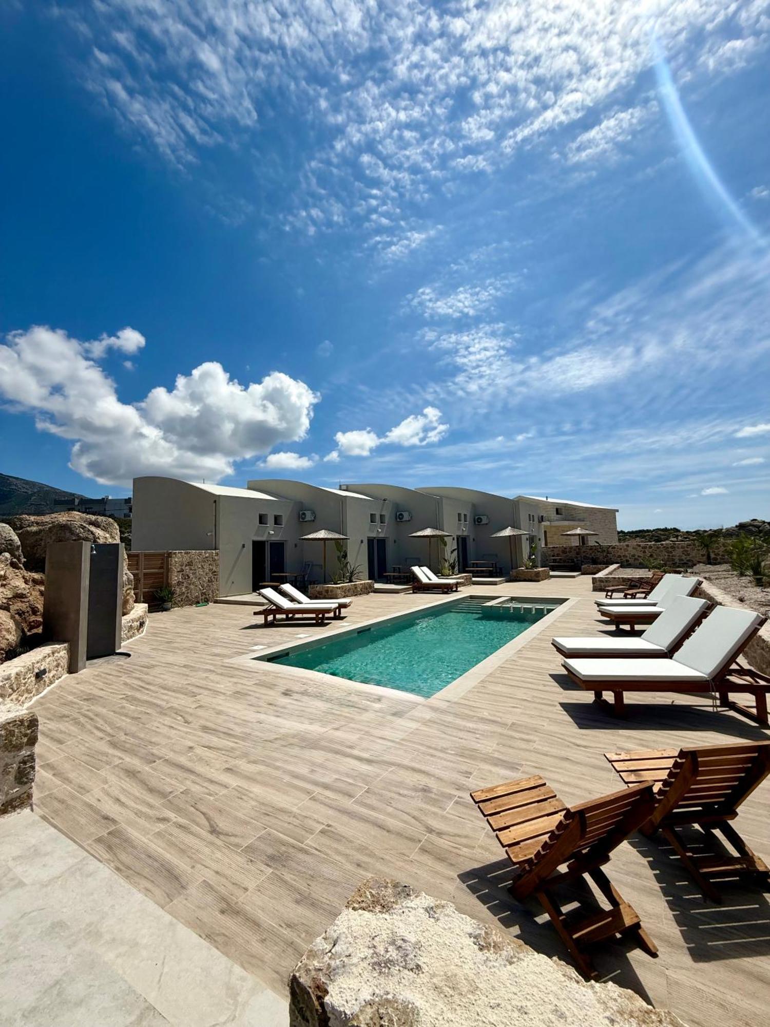 Cove Elafonisi Apartments Agios Pandeleimon  エクステリア 写真